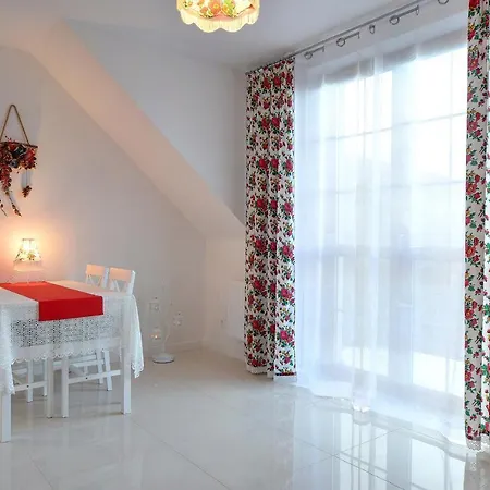 Apartament Czerwone Korale 아파트 *
