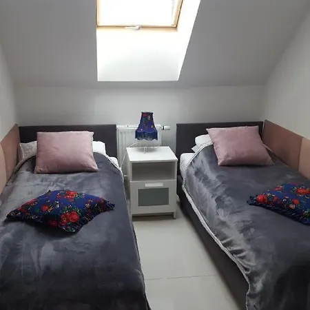 Apartament Czerwone Korale * 카르파츠